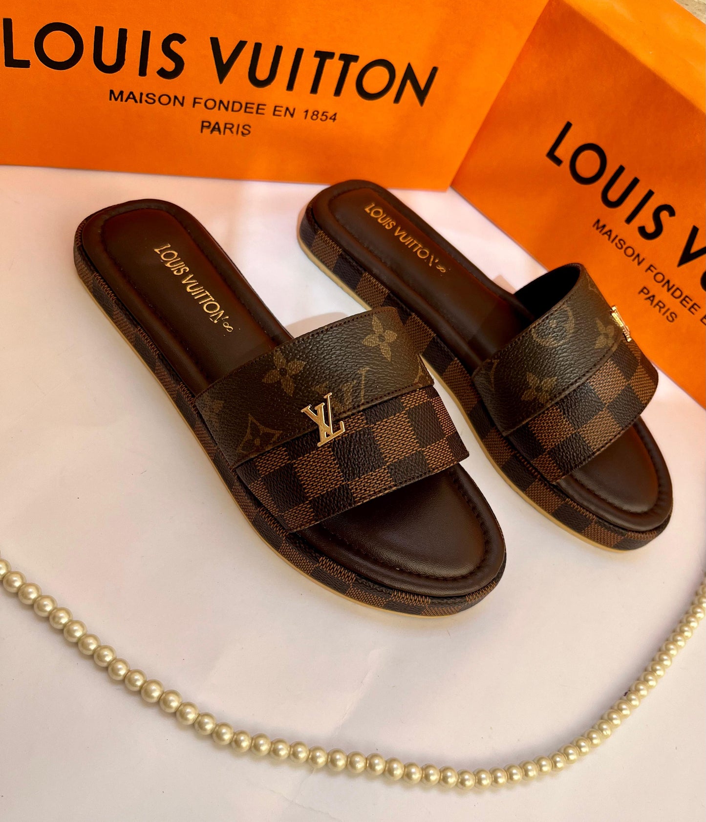 LVP Luxe Slides EL053