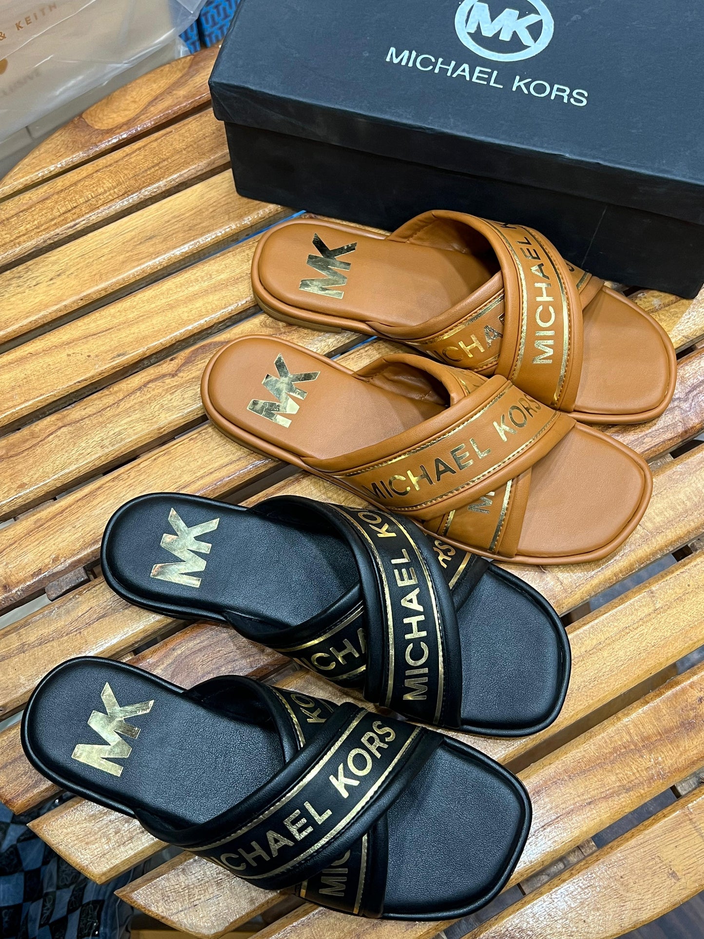 MK Cross Flats EL004
