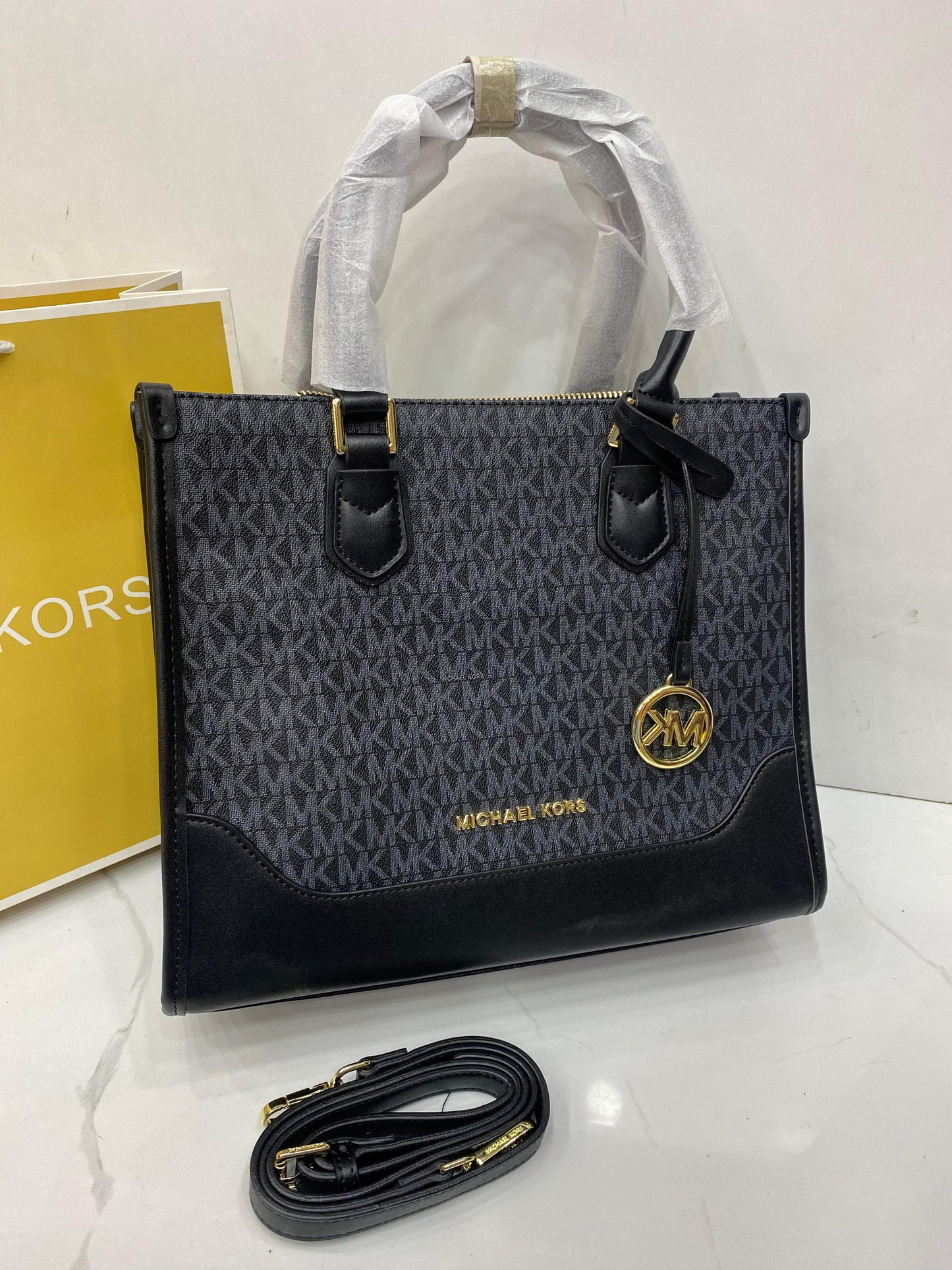 M'K' Classic Handbag
