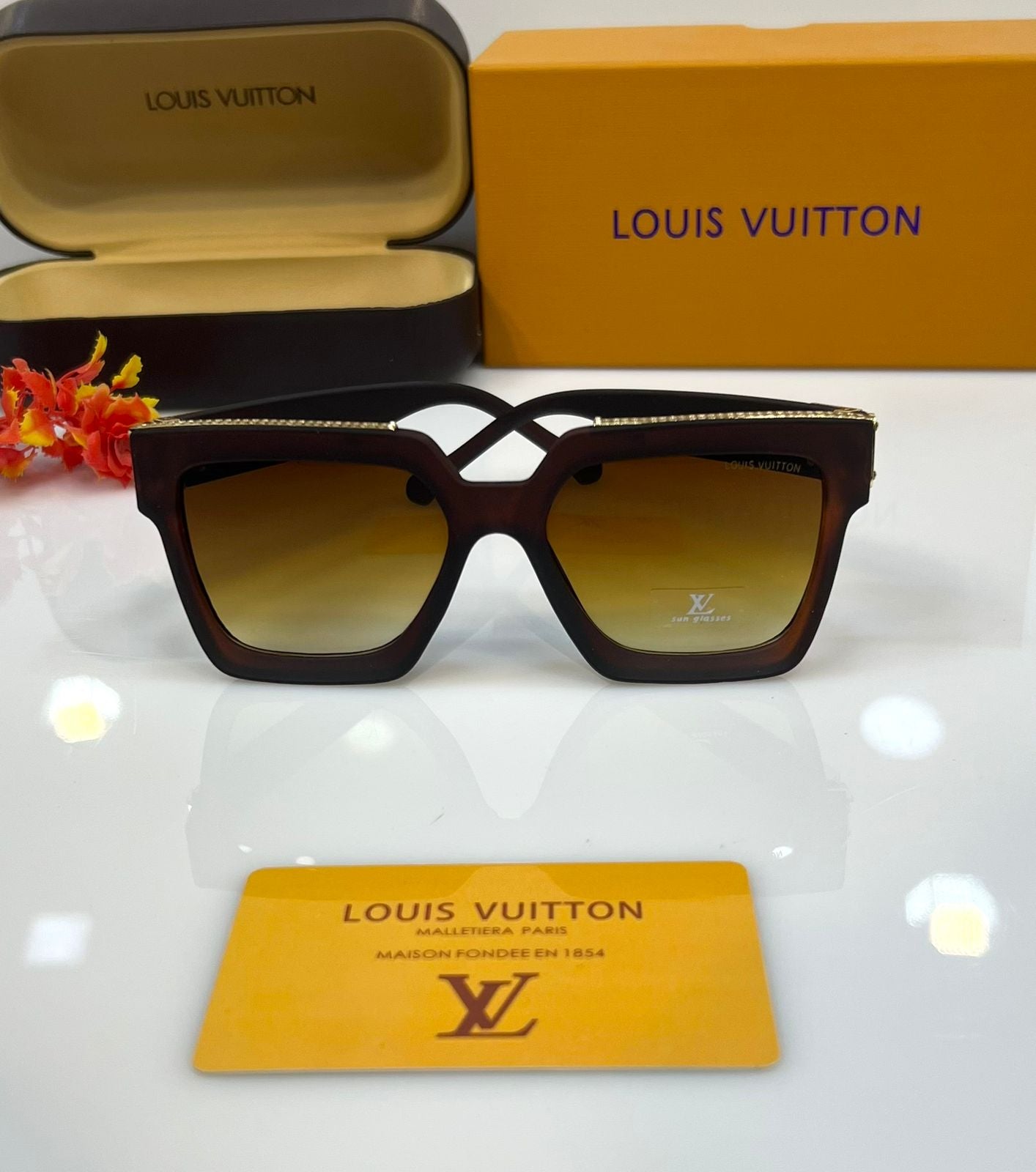 L'V'P Unisex Sunglasses