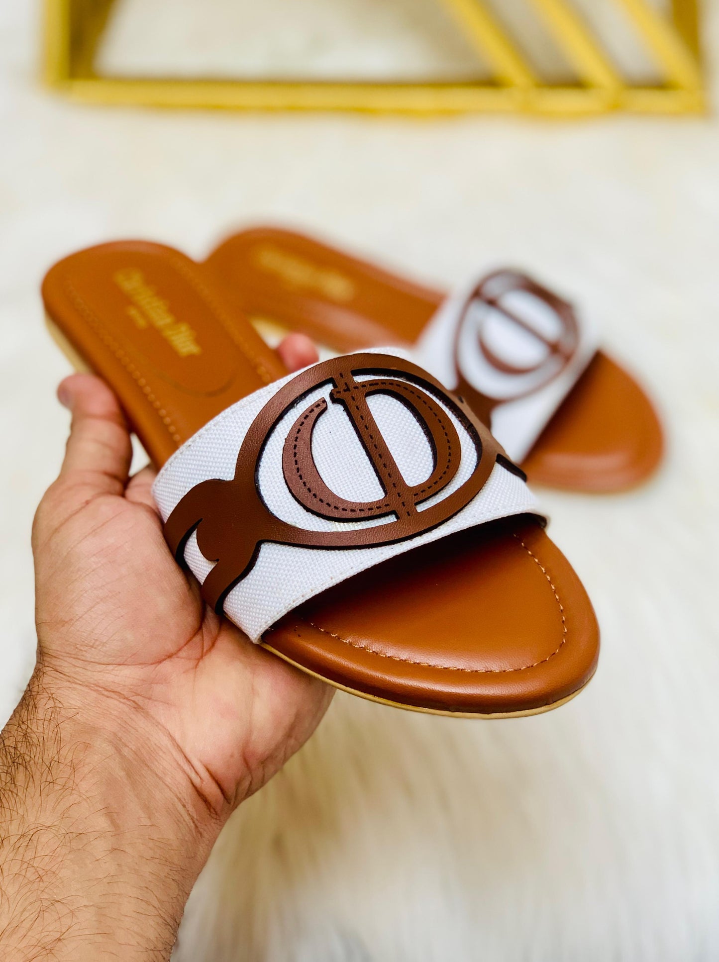 Nova Flats EL044