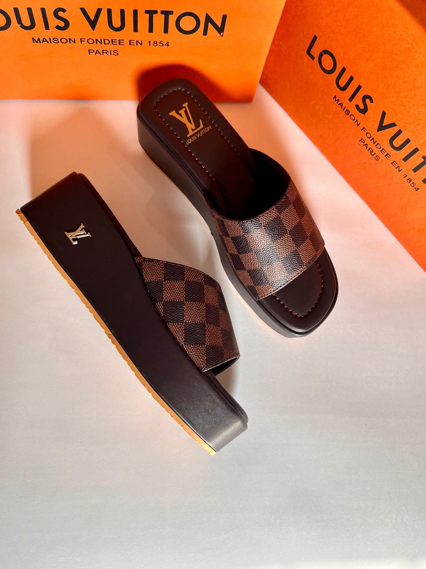 LVP Luxe Wedges EL028