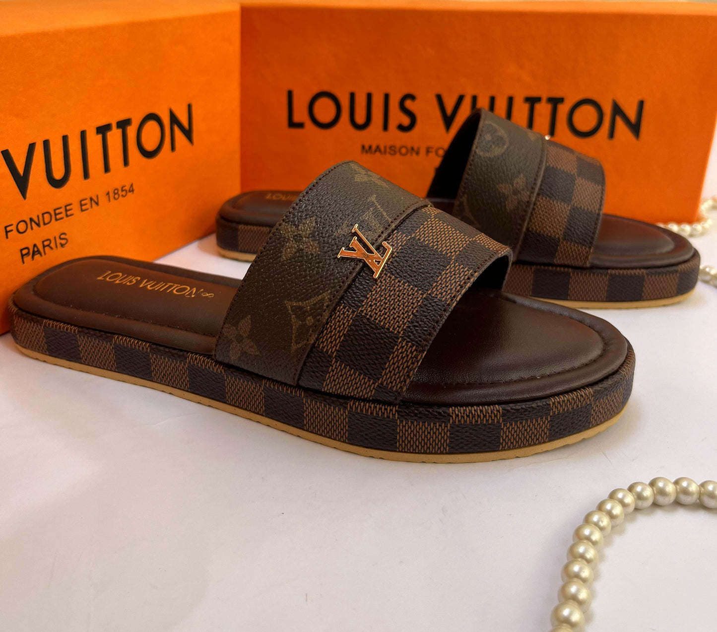 LVP Luxe Slides EL053