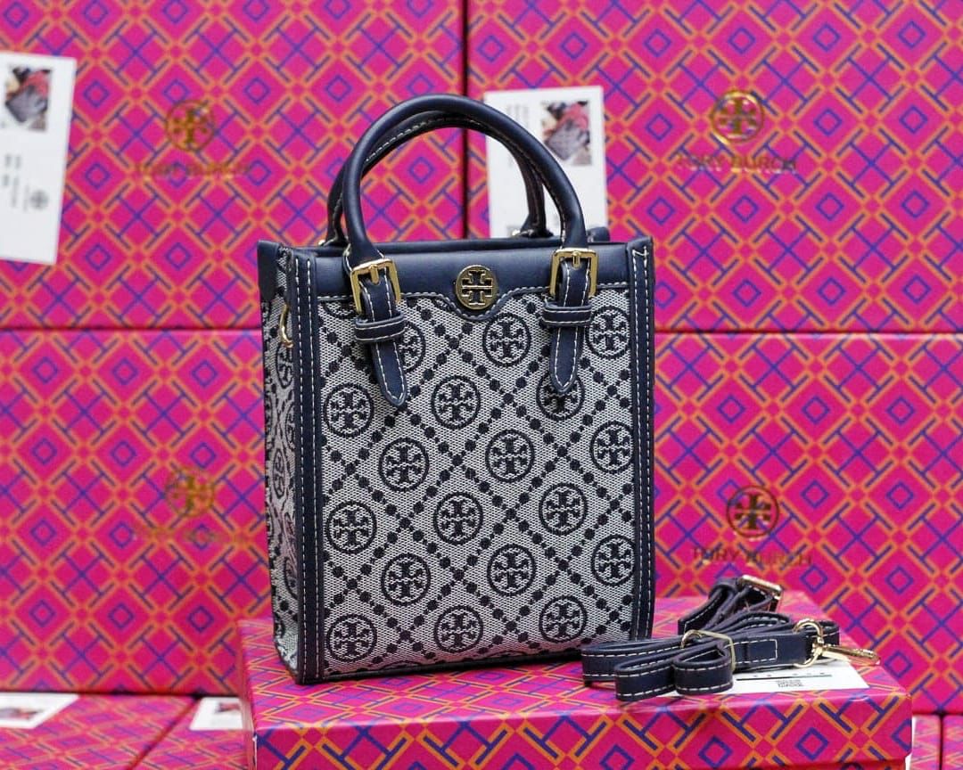 Tòry' Tote Bag