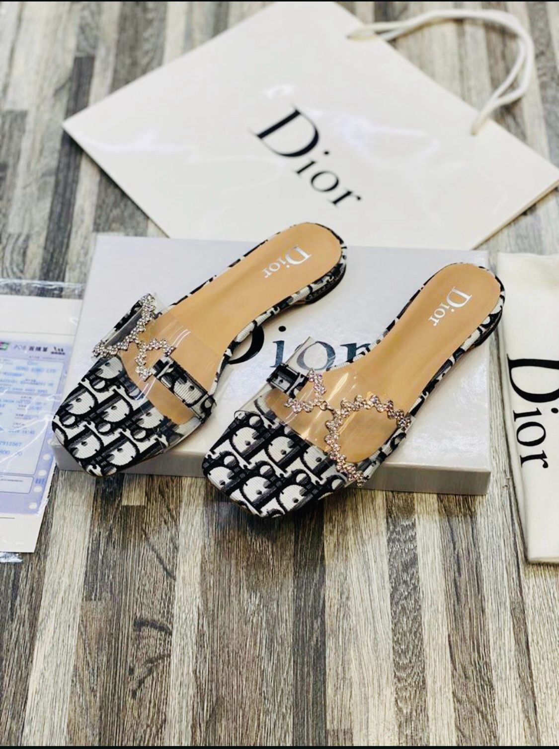 Orì Flats EL049