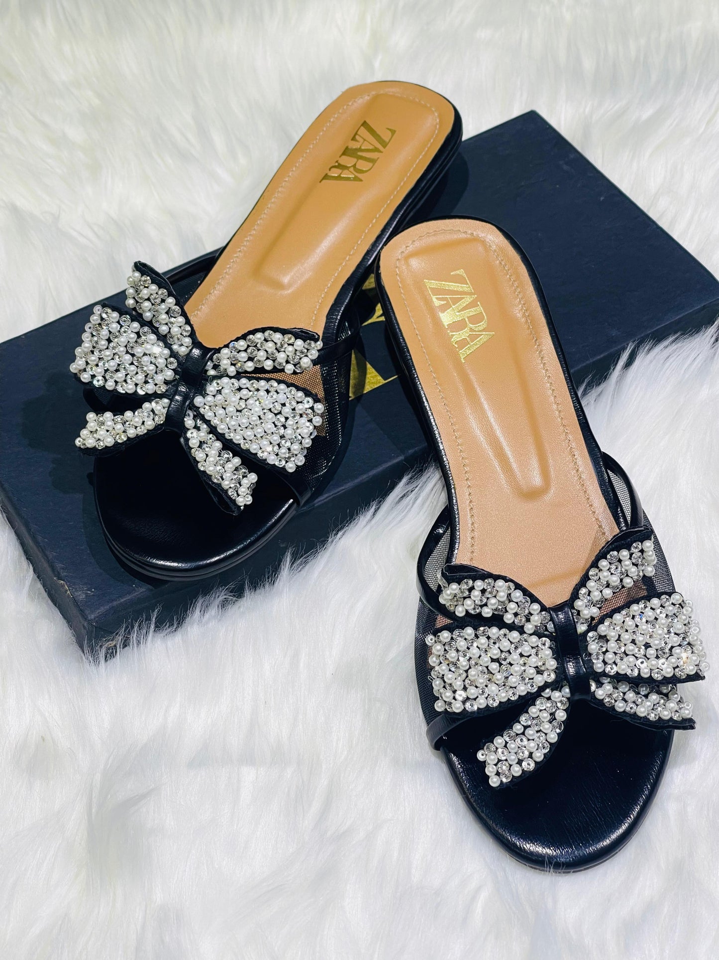 Zárá Embroidered Bow Flats EL019