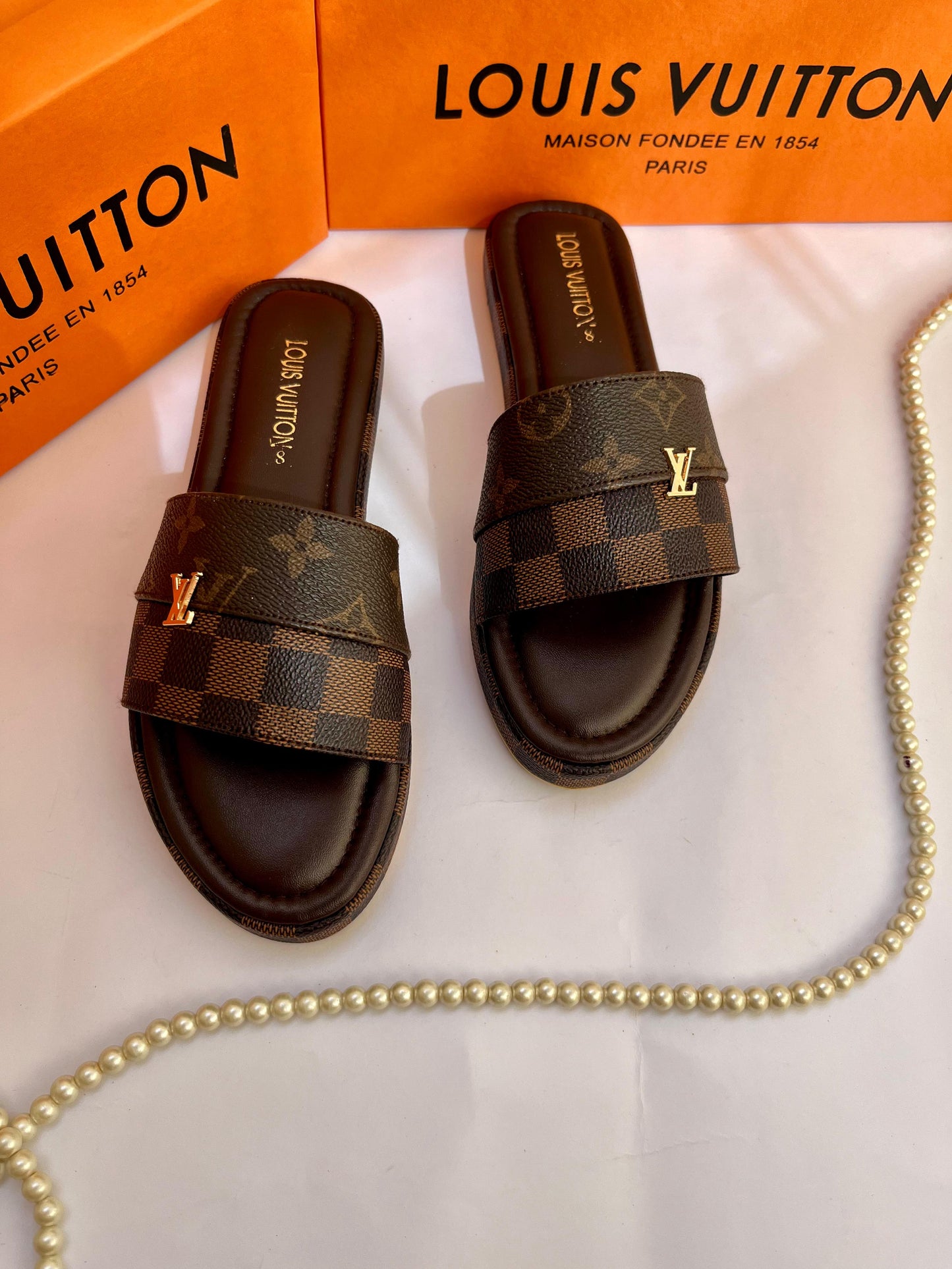 LVP Luxe Slides EL053