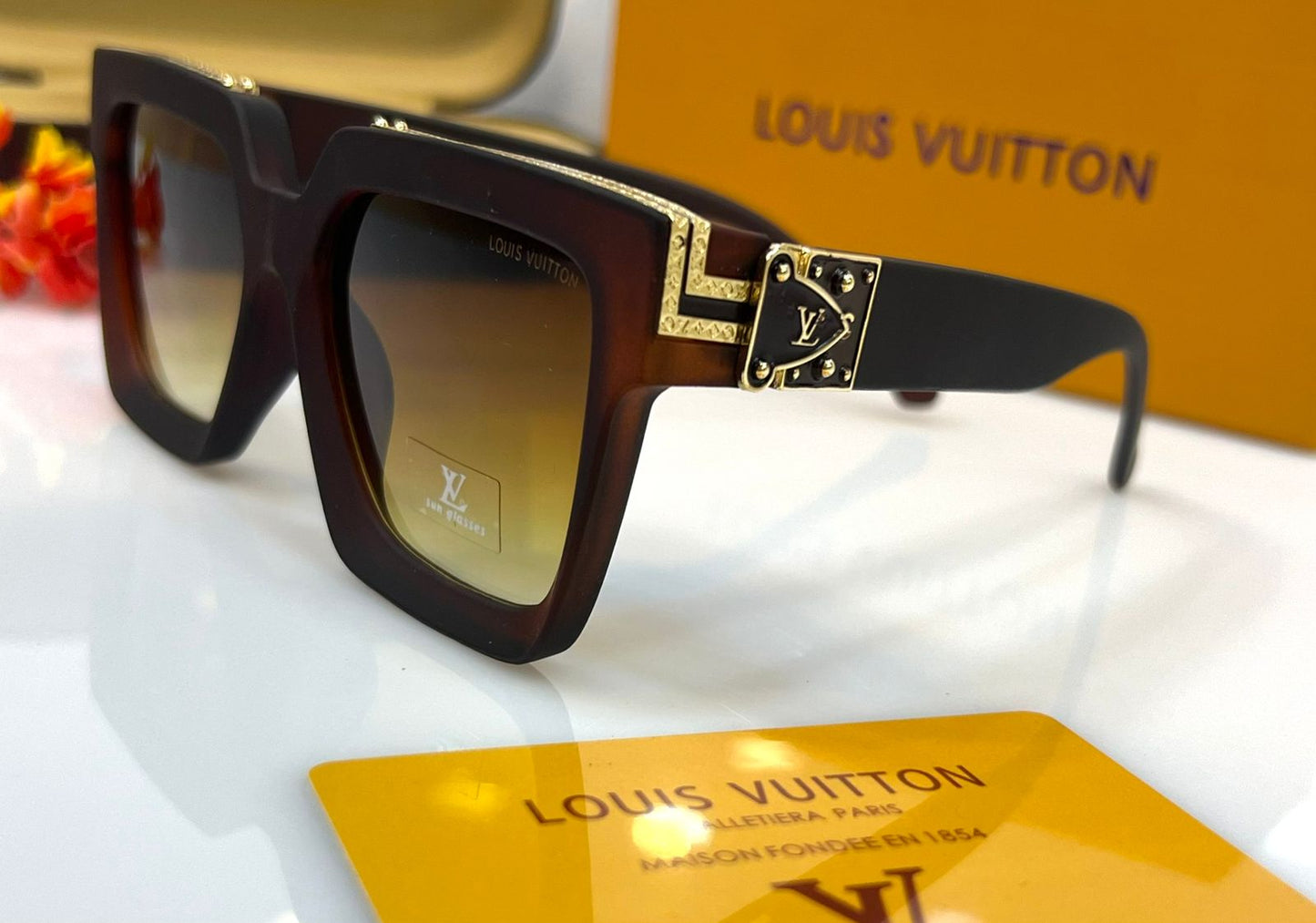 L'V'P Unisex Sunglasses