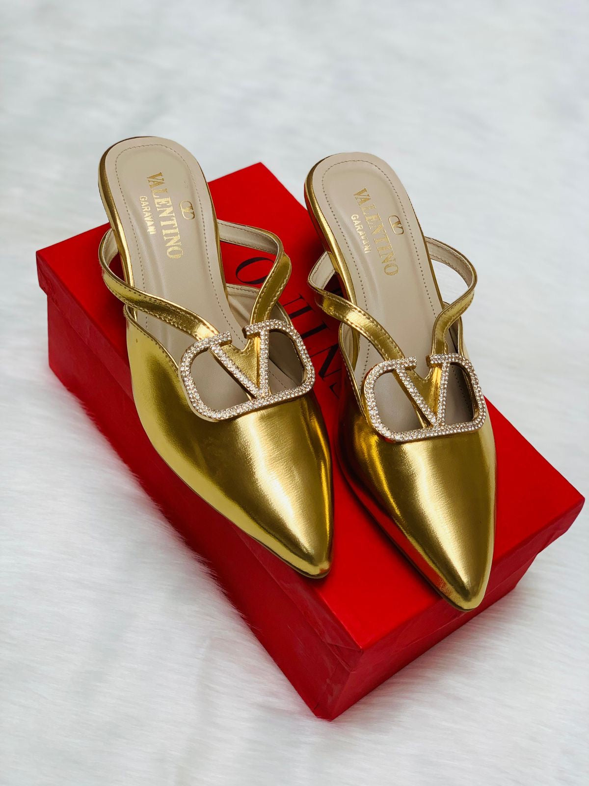 Ellure Gilded V-Luxe Heel