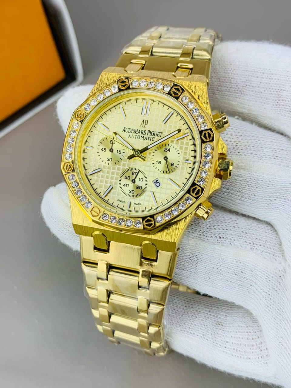 AP DIAMONDS BAZEL
