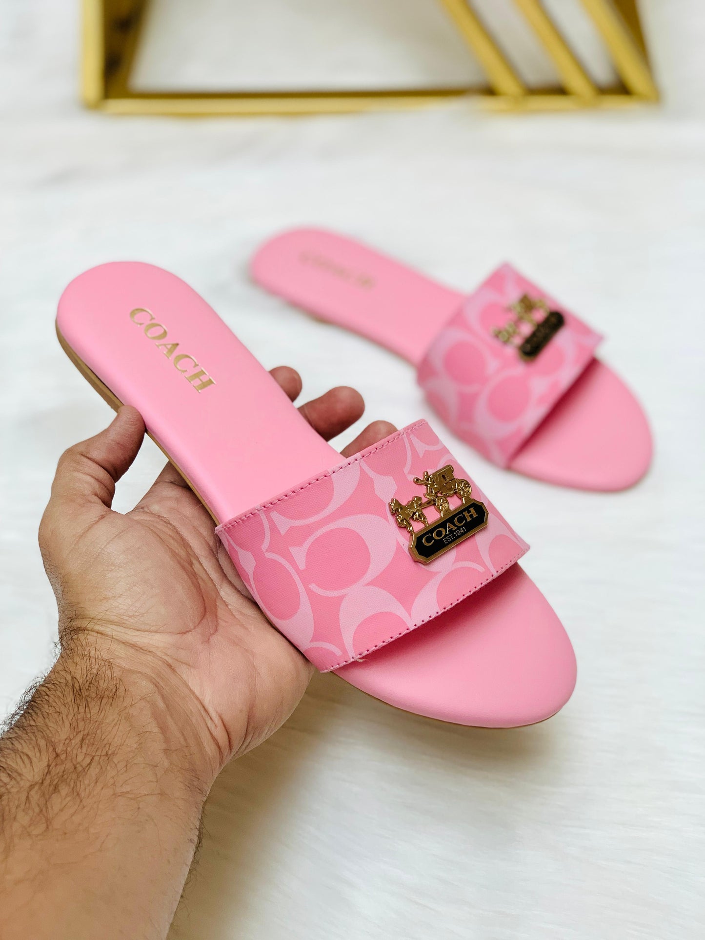 Ćôàçh Pink