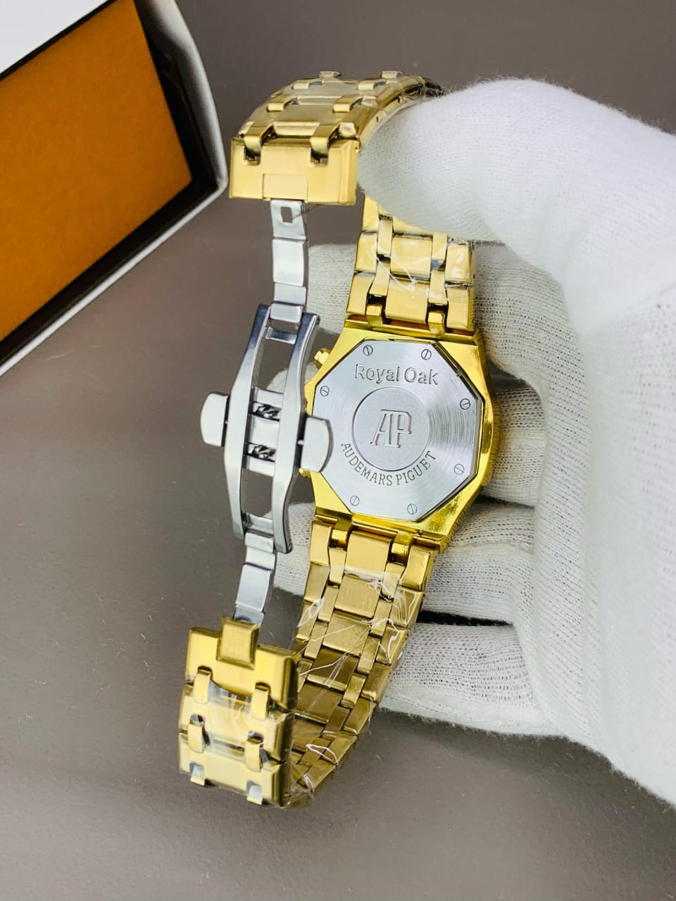 AP DIAMONDS BAZEL