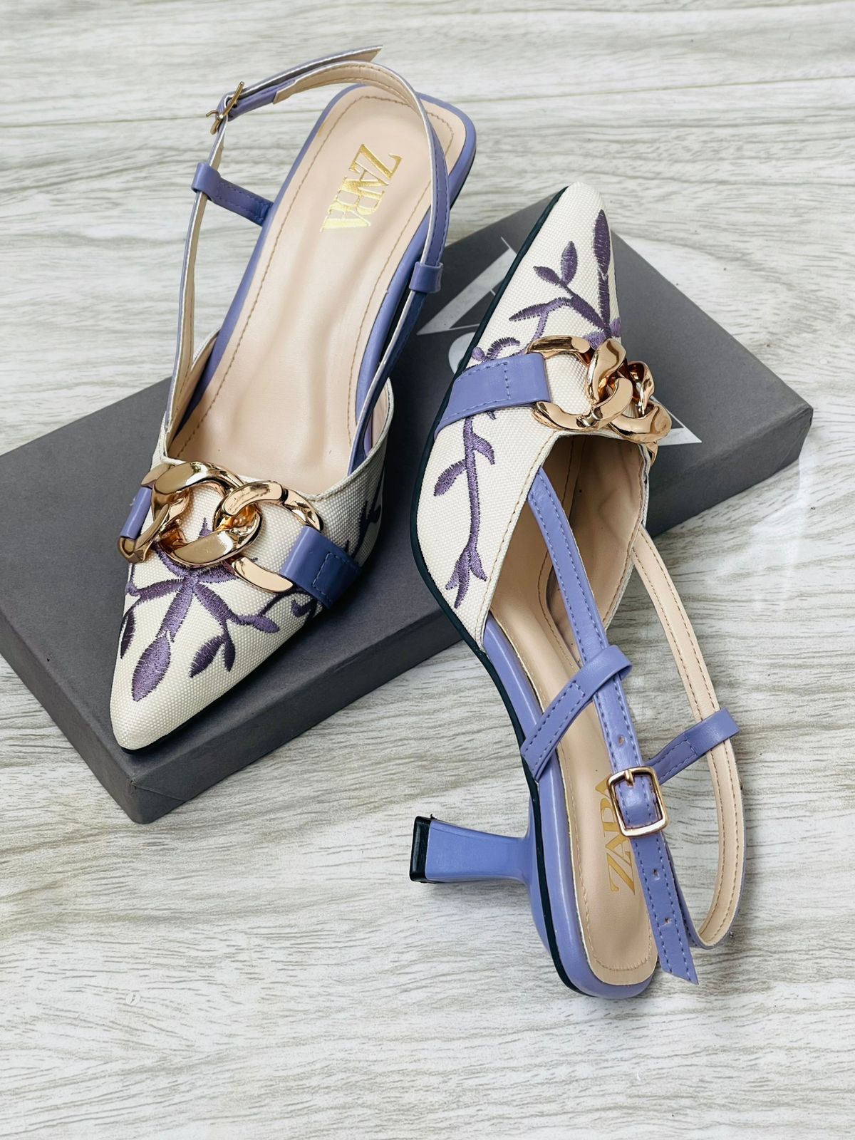 ZAR Embroidered Heels