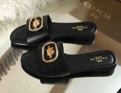 Evy Slipper