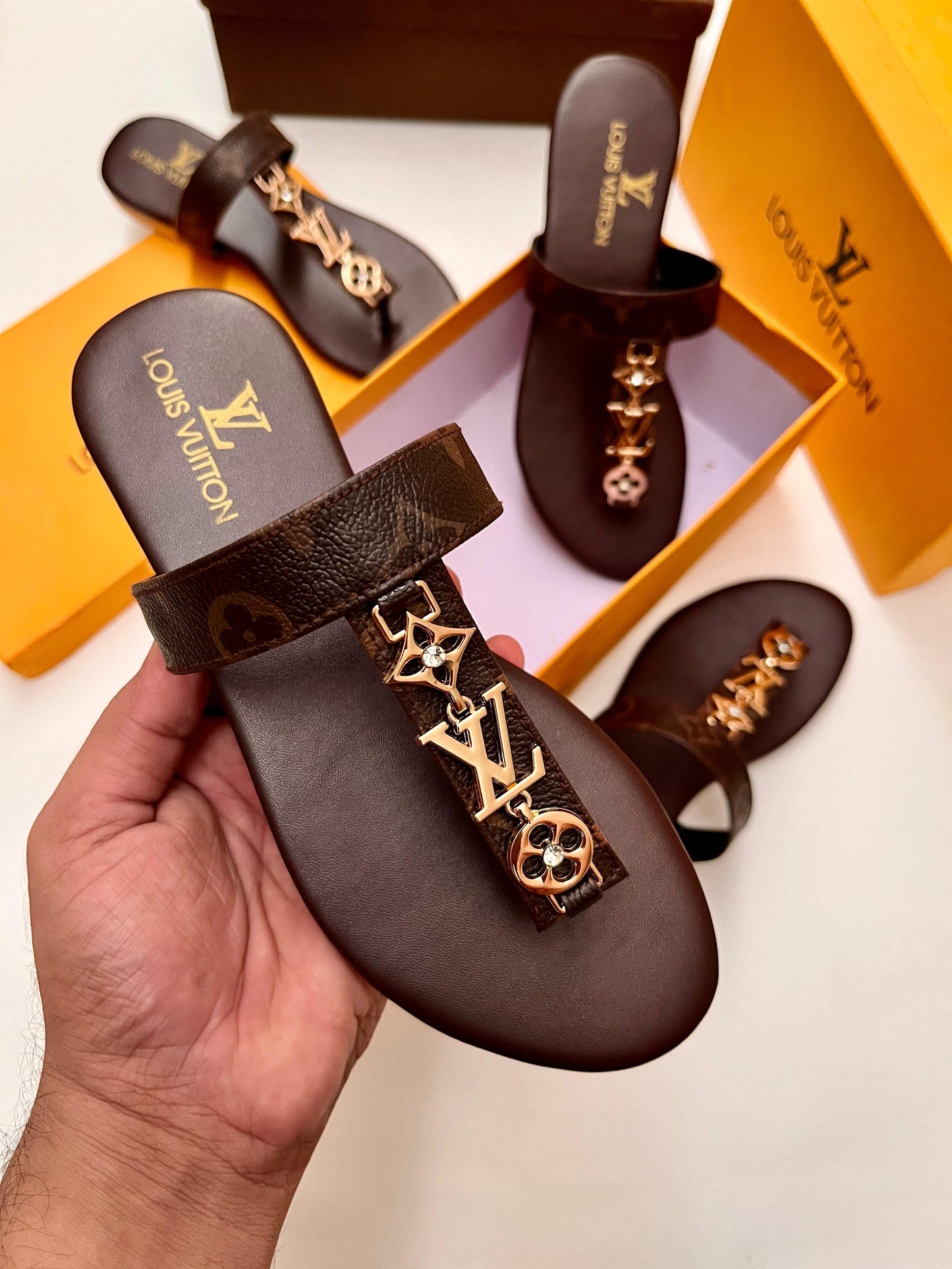 LVP Flat Sandals EL032
