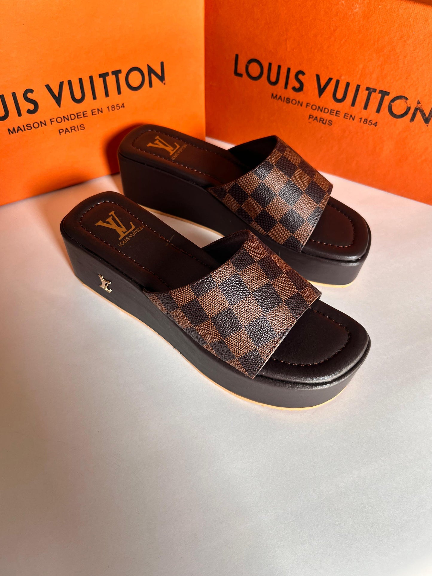 LVP Luxe Wedges EL028