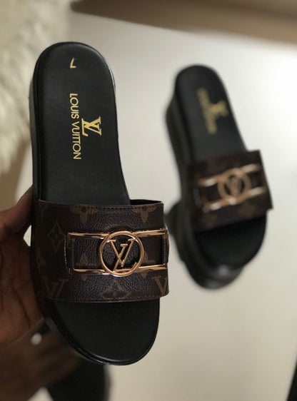 Ellure Wedge 101