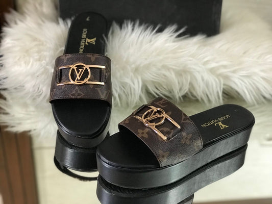Ellure Wedge 101