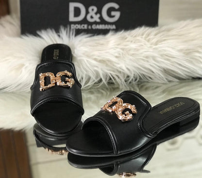 D&G Flats EL052