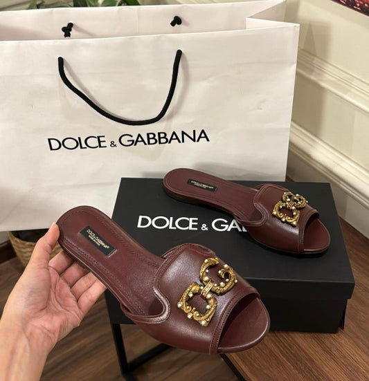 D&G Flats EL052
