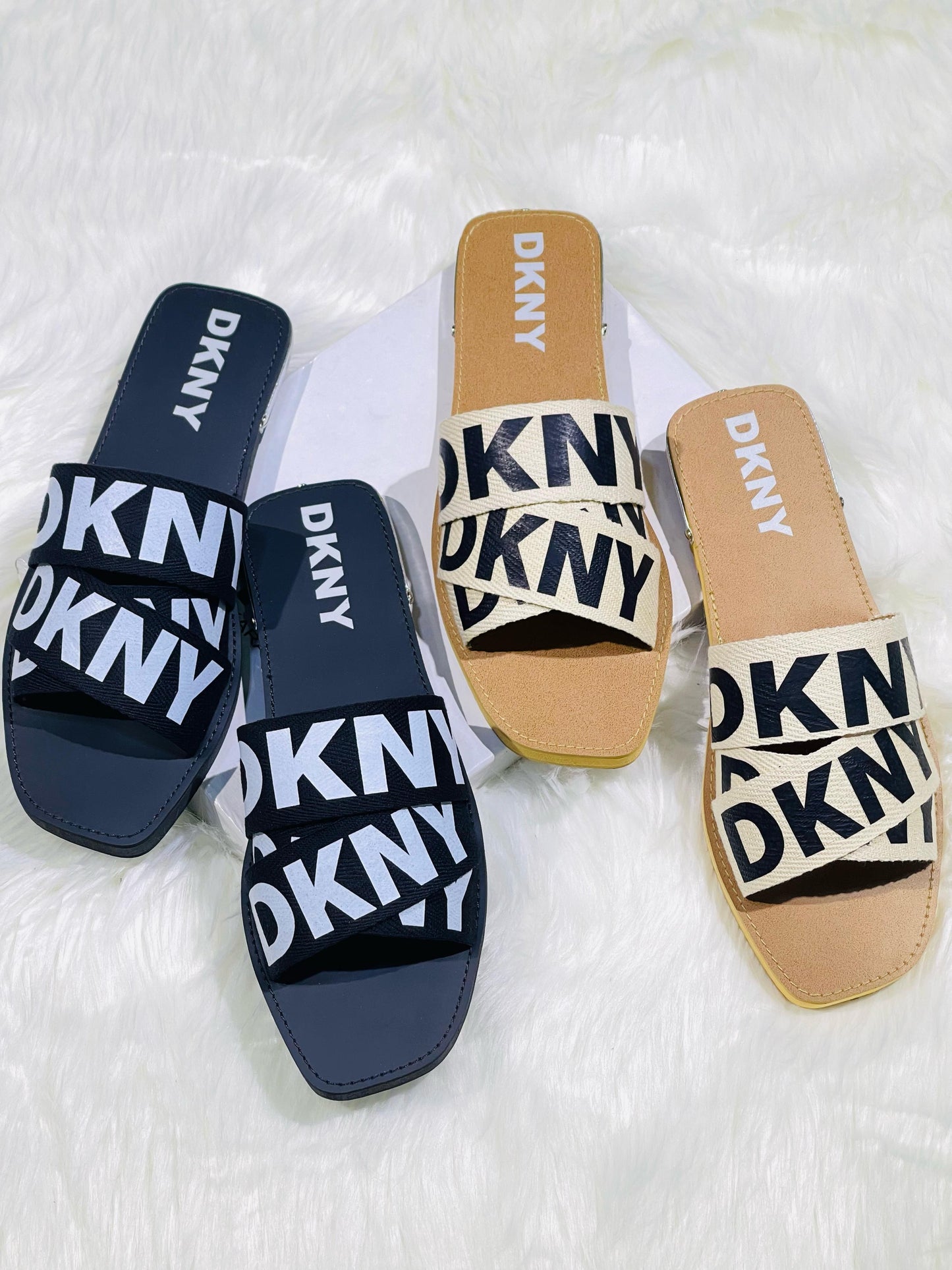 DKNY Soft Flats EL013